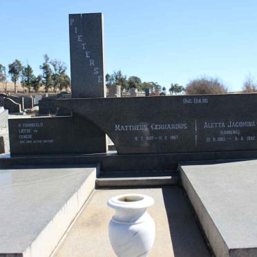 PIETERSE Mattheus Gerhardus 1897-1967 &amp; Aletta Jacomina LOURENS 1903-1982