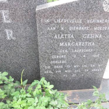 COETZER Lukas Cornelius Johannes 1911-1982 &amp; Aletta Gesina LAUBSCHER 1910-