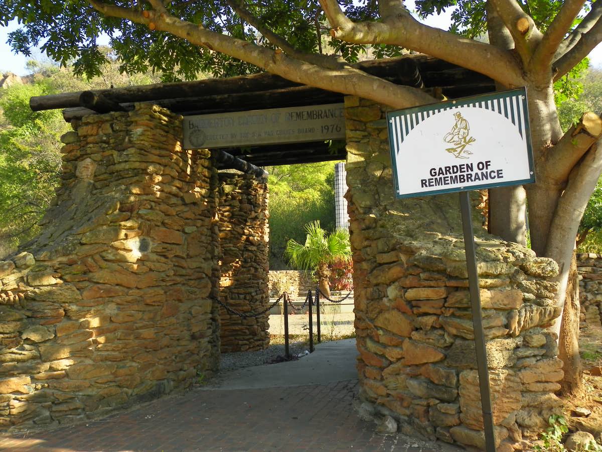 01. Entrance to Barberton Garden of Remembrance - Anglo Boer War 1899-1902