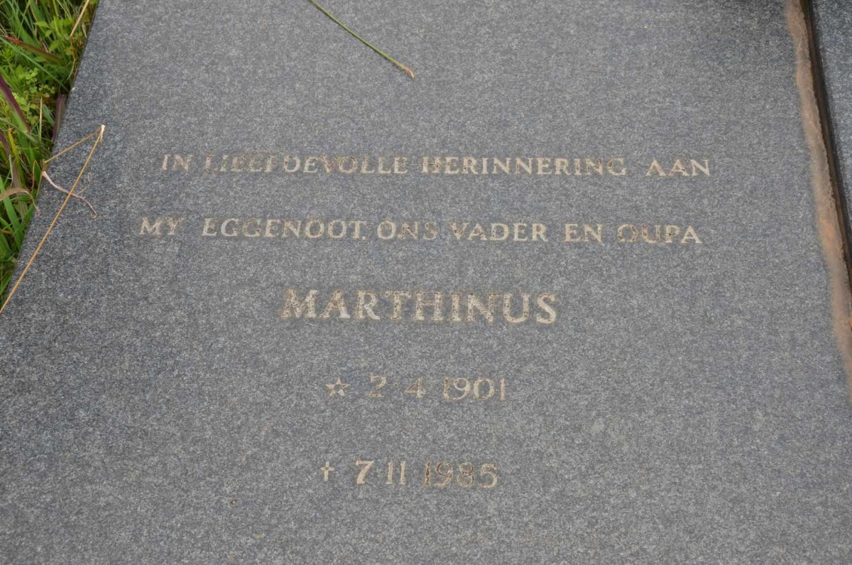RENSBURG Marthinus, Janse van 1901-1985 &amp; Maria Elizabeth Francina VAN WYK 1910-1994