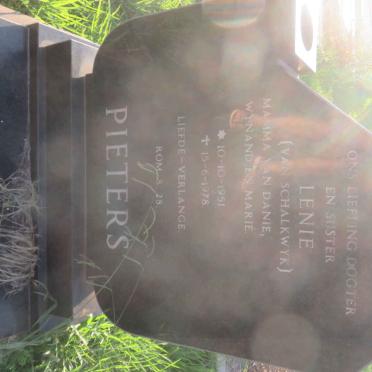 PIETERS Lenie nee VAN SCHALKWYK 1951-1978