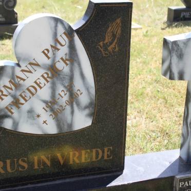 HEERDEN Hermann Paul Frederick, van 1931-2002 &amp; Franscina Wilhelmina 1930-2002 :: REINERS Paula M. geb VAN HEERDEN 1965-2008