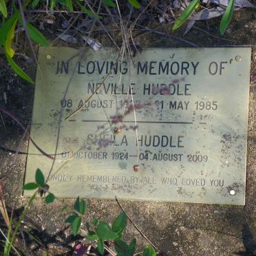 HUDDLE Neville 192?-1985 &amp; Sheila 1924-2009