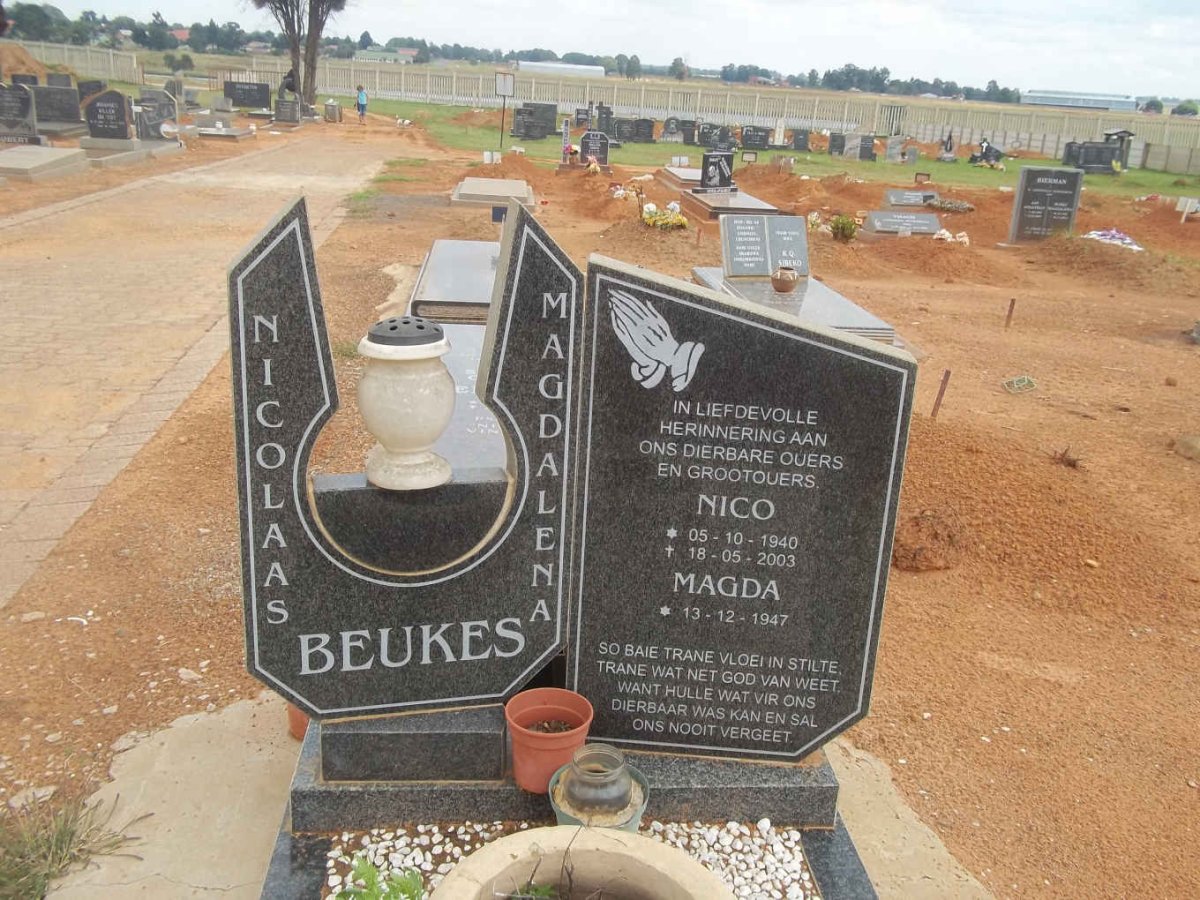 BEUKES Nicolaas 1940-2003 &amp; Magdalena 1947-