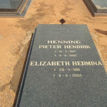 HENNING Pieter Hendrik 1915-1992 &amp; Elizabeth Hermina 1916-2004