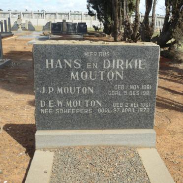 MOUTON J.P. 1891-1981 &amp; D.E.W. SCHEEPERS 1891-1978