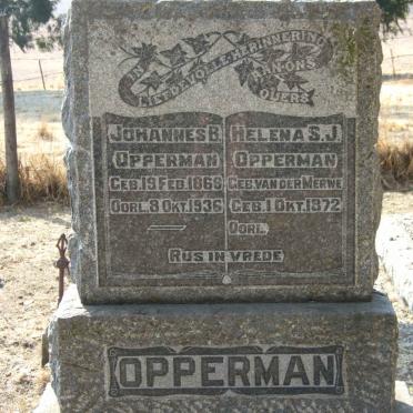 Mpumalanga, HIGHVELD RIDGE district, Secunda, Driefontein 137 IS, farm cemetery_2