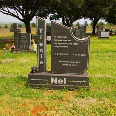 NEL Tienie 1942-2002