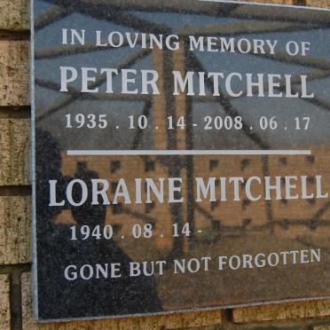 MITCHELL Peter 1935-2008 &amp; Loraine 1940-