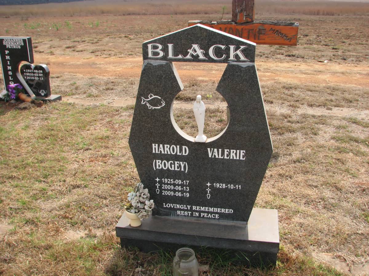BLACK Harold 1925-2009 &amp; Valerie 1928-
