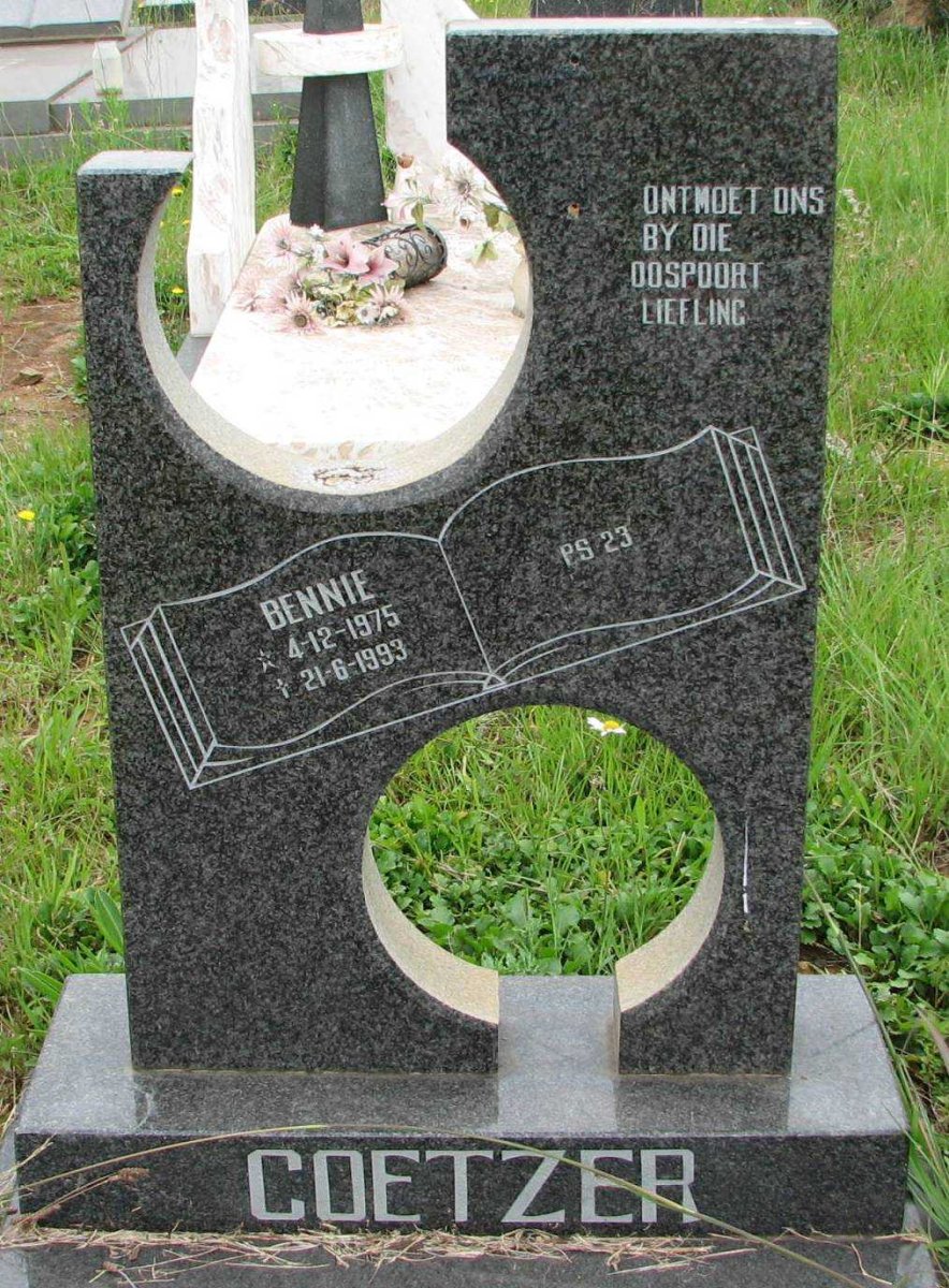 COETZER Bennie 1975-1993