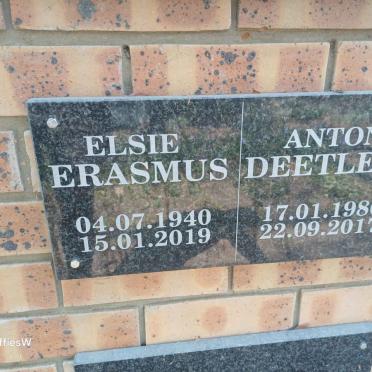 ERASMUS Elsie 1940-2019 :: DEETLEFS Anton 1986-2017