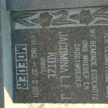KOTZE Jacomina L.F.J. nee GEEL 1912-1971