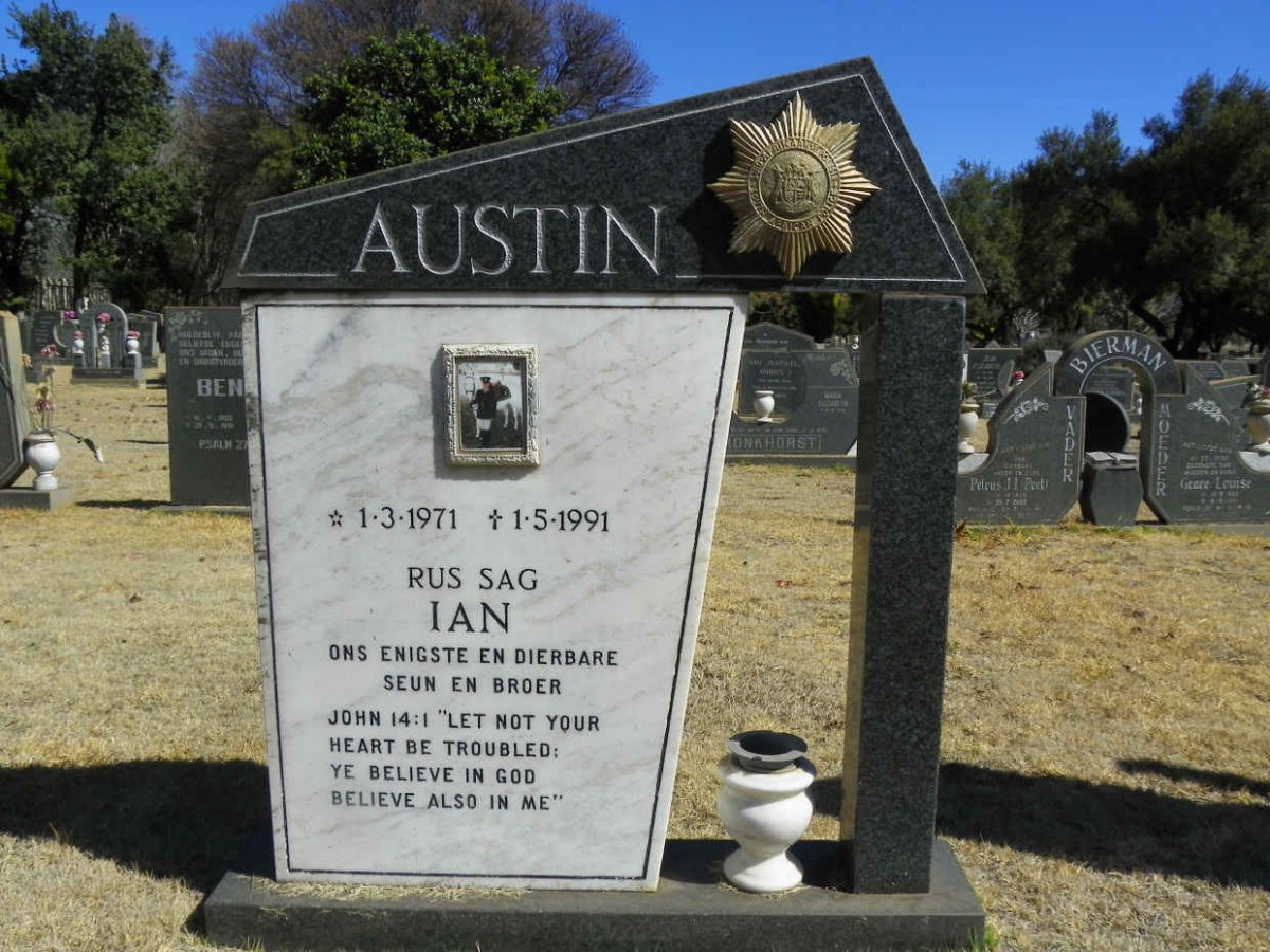 AUSTIN Ian 1971–1991 #1