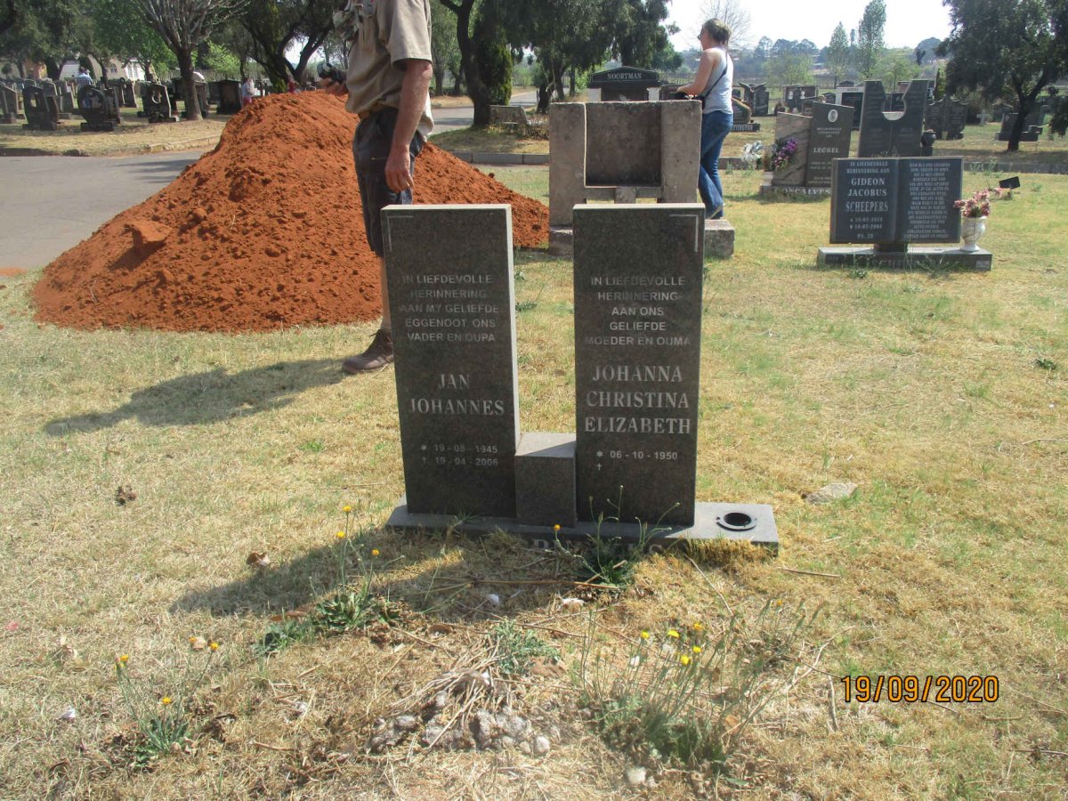 CORNELIUS Jan Johannes 1945-2006 &amp; Johanna Christina Elizabeth 1950-