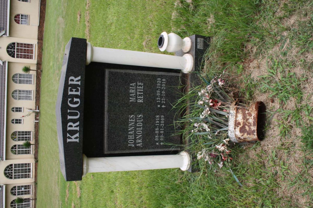 KRUGER Johannes Arnoldus 1918-2009 &amp; Maria RETIEF 1920-2010