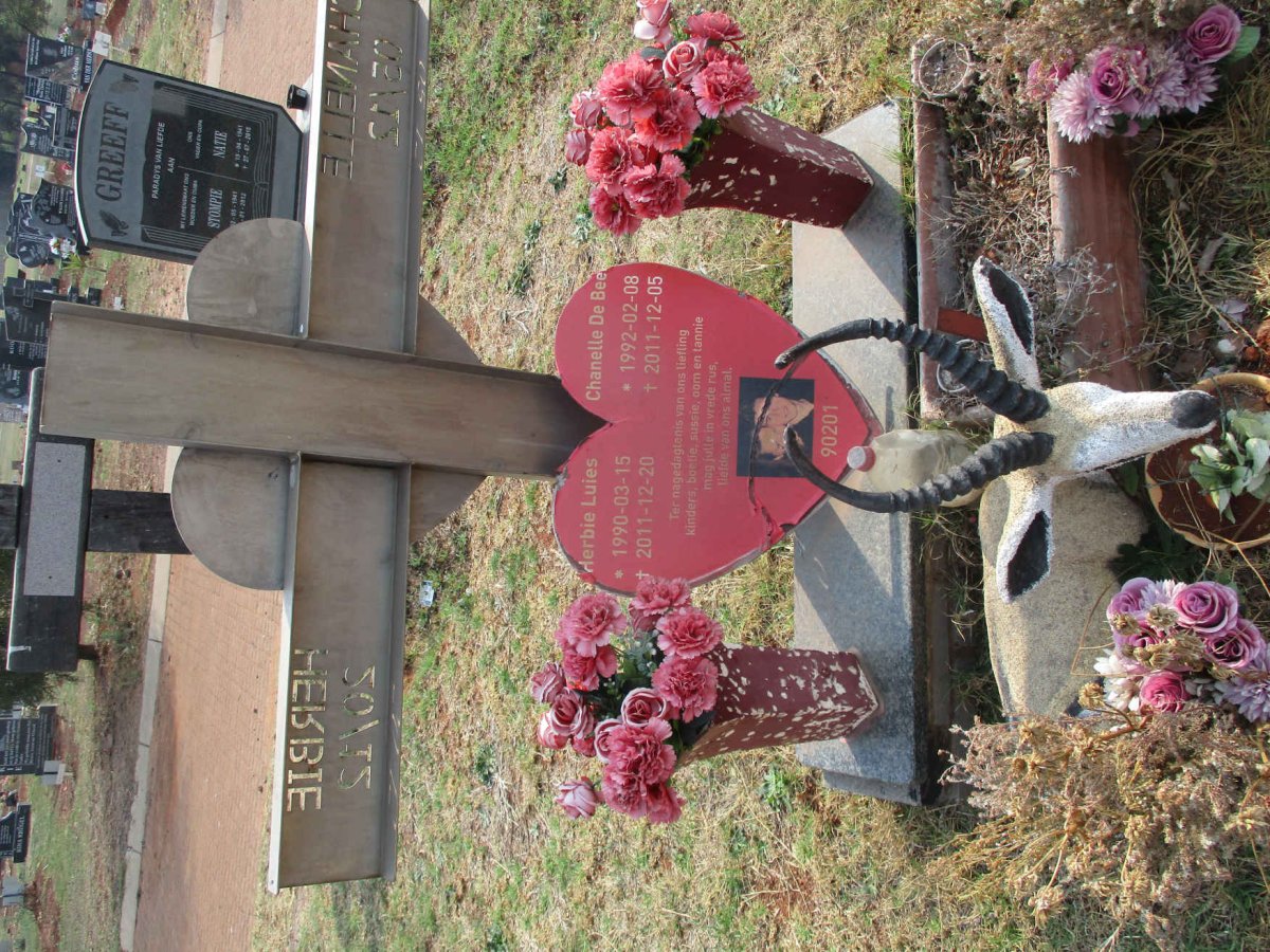 LUIES Herbie 1990-2011 :: BEER Chanelle, de 1992-2011 #1 (front)