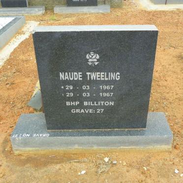 NAUDE tweeling 1967–1967 #2 (agterkant)