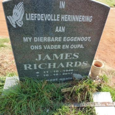 RICHARDS James 1946-2017