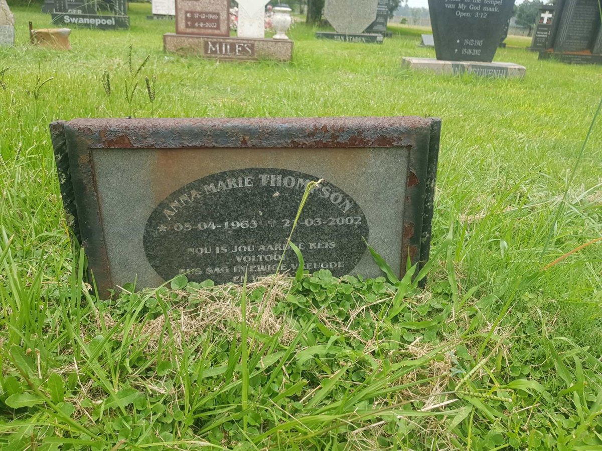 THOMPSON Anna Marie 1963-2002