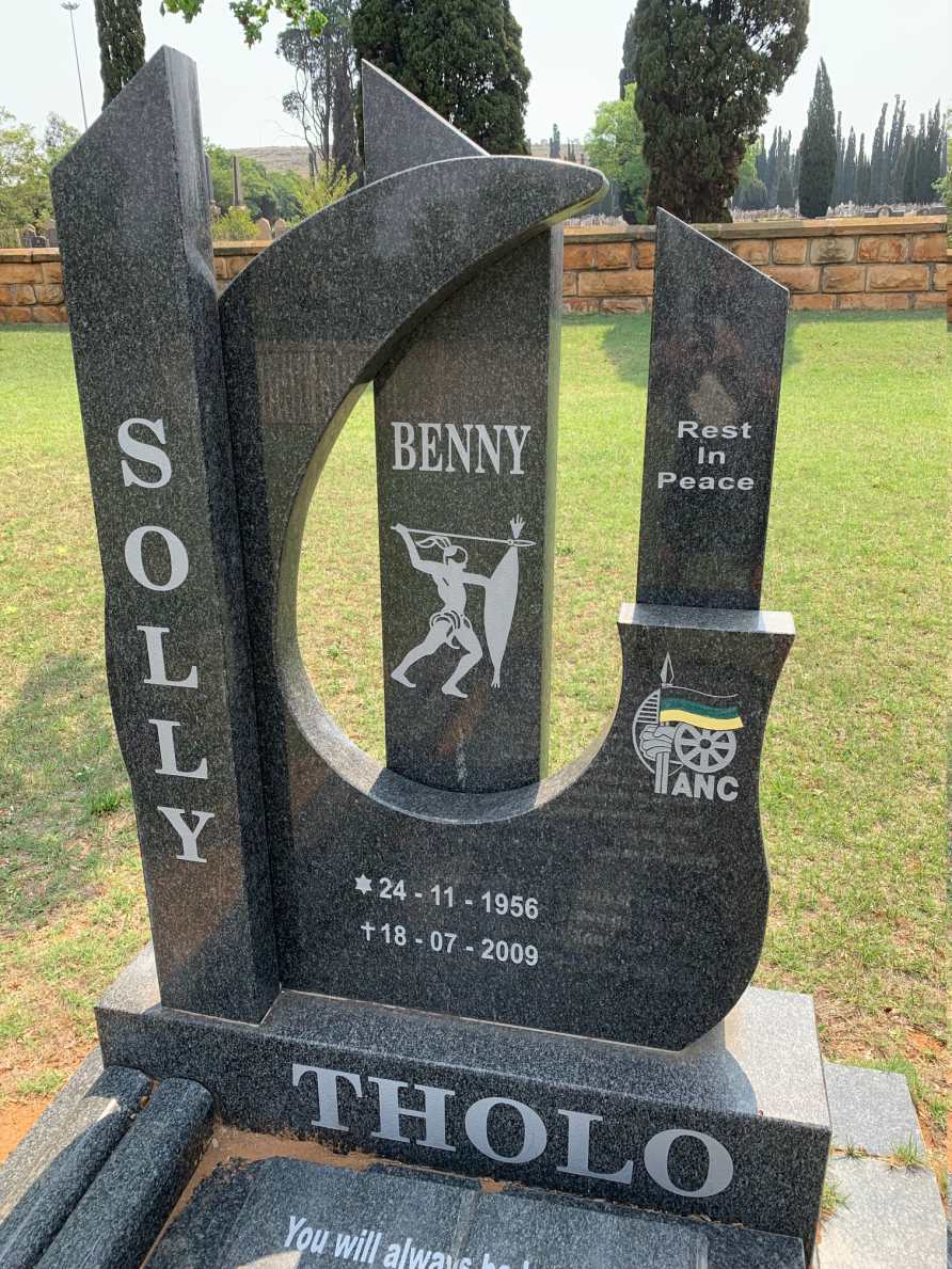 THOLO Solly 1956-2009