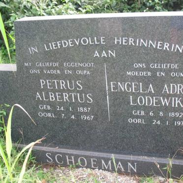 Geb. 24 Januarie 1887
Oorl. 7 April 1961 + Geb. 6 Augustus 1892
Oorl. 24 Januarie 1976