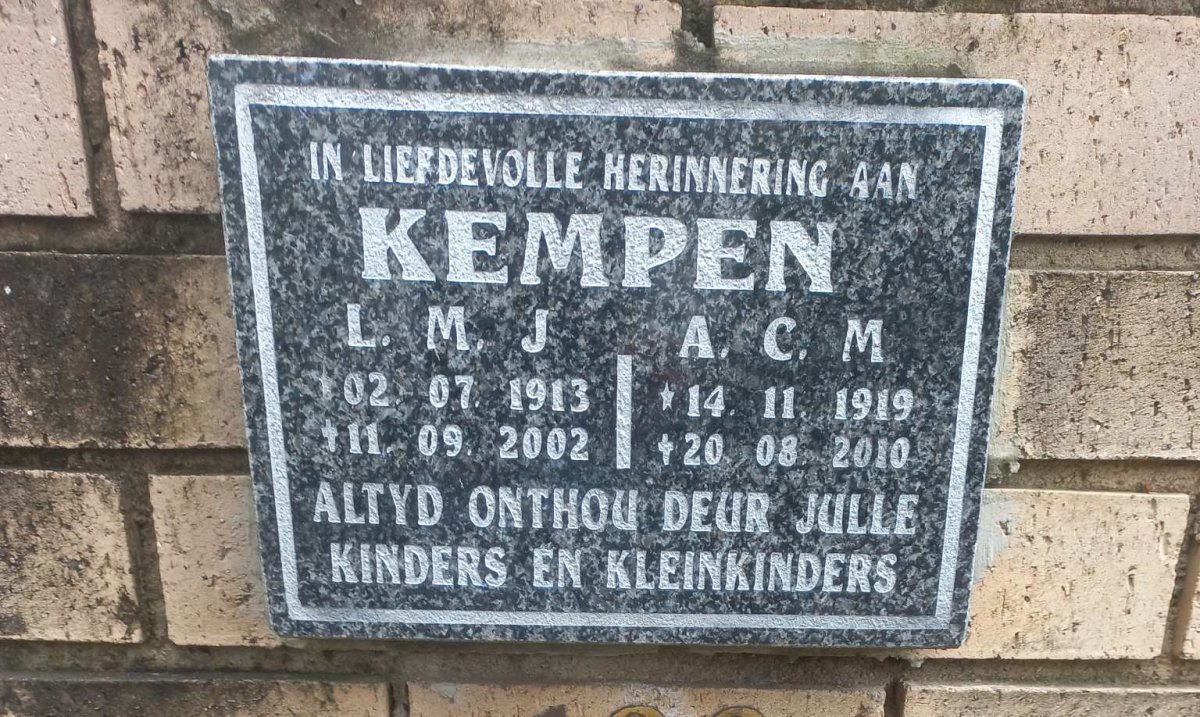 KEMPEN L.M.J. 1913-2002 & A.C.M. 1919-2010