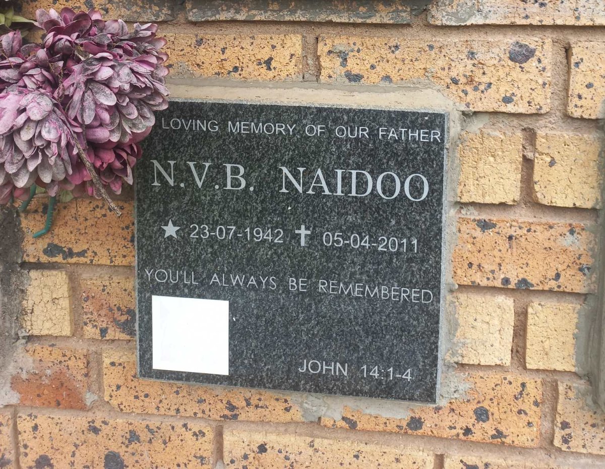 NAIDOO N.V.B. 1942-2011