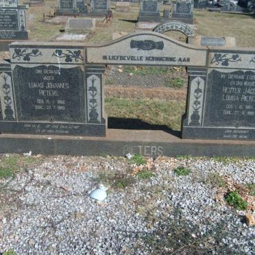 PIETERS Lukas Johannes 1894-1983 &amp; Hester Jacoba Louisa 1897-1965