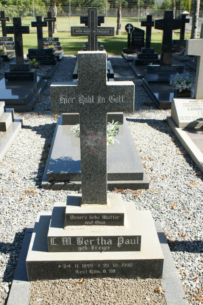 PAUL L.M. Bertha nee FREYER 1899-1990