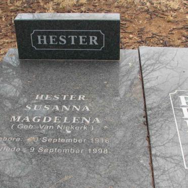 PREIS Johan Coenrad Marnewick 1915-1997 &amp; Hester Susanna Magdelena VAN NIEKERK 1916-1998