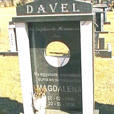 DAVEL Magdalena 1940-2008