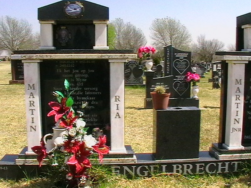 ENGELBRECHT Martin 1949-2005 &amp; Ria 1953-
