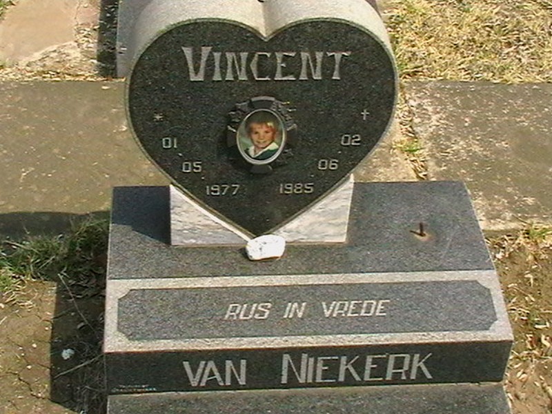 NIEKERK Vincent, van 1977-1985