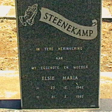 STEENEKAMP Elsie Maria 1942-1982