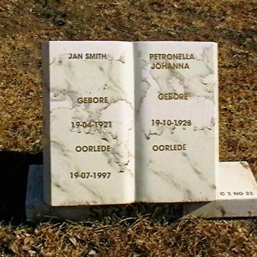 SMITH Jan 1921-1997 &amp; Petronella Johanna 1928-