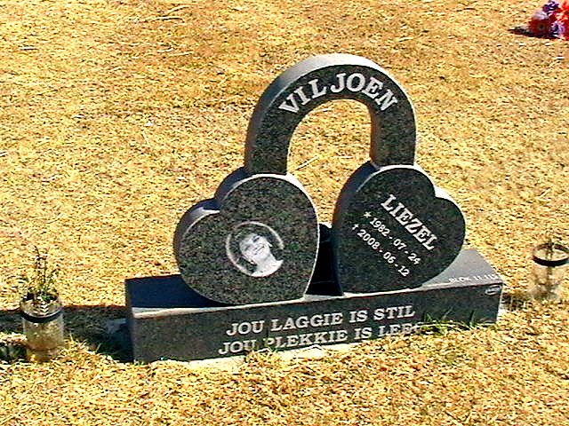 VILJOEN Liezel 1982-2002
