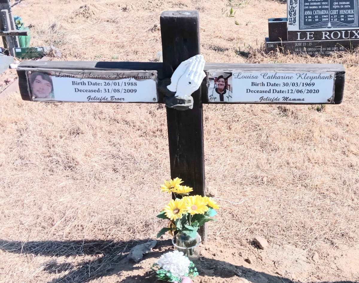 KLEYNHANS Louisa Catharine 1969-2020 :: KLEYNHANS Danie Johannes 1988-2009