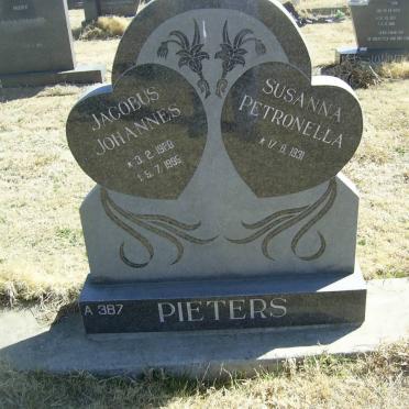 PIETERS Jacobus Johannes 1928-1995 &amp; Susanna Petronella 1931-