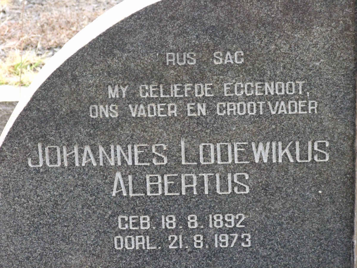 BERG Johannes Lodewikus Albertus, van den 1892-1973 &amp; Maria Jacoba v. SCHALKWYK 1899-1986