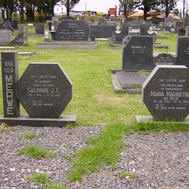 MERWE Salomon J.C., van der 1918-1981 &amp; Maria Magrietha DE BEER 1930-1995