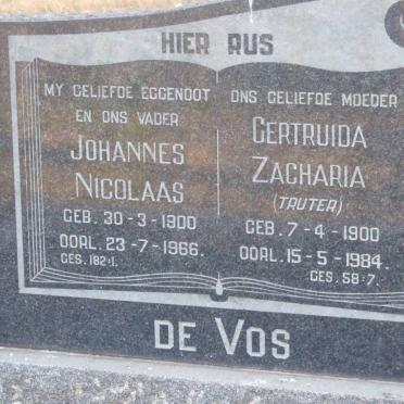 VOS Johannes Nicolaas, de 1900-1966 &amp; Gertruida Zacharia TRUTER 1900-1984