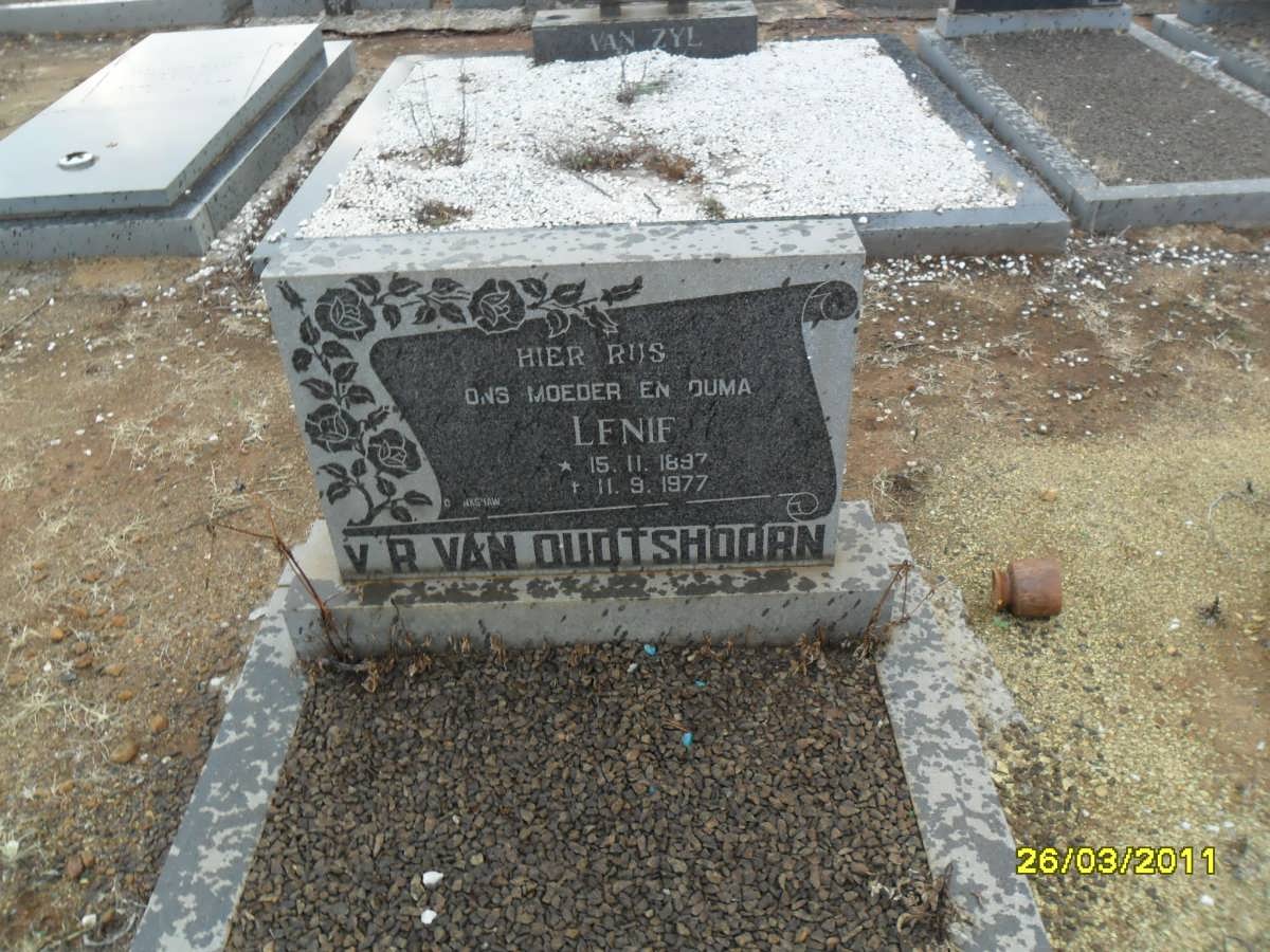 OUDTSHOORN Lenie, v. R. van 1897-1977