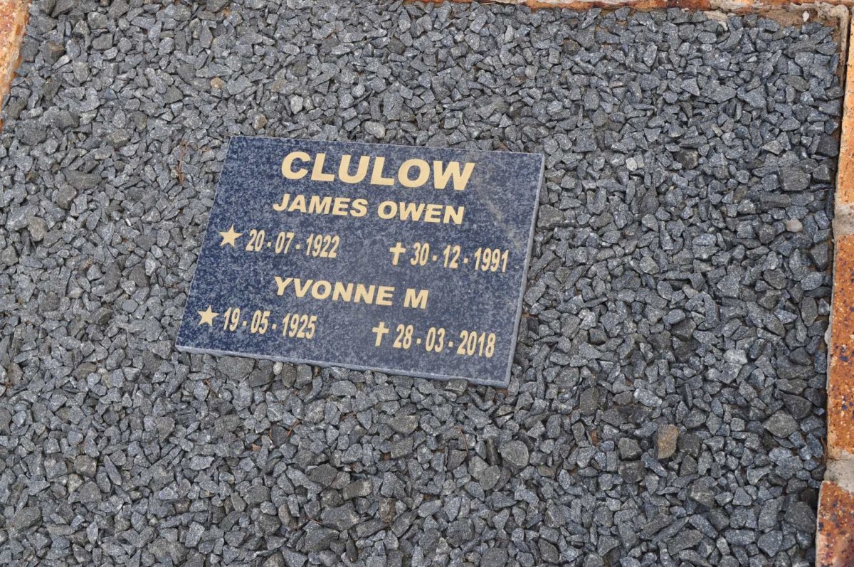 CLULOW James Owen 1922-1991 &amp; Yvonne M. 1925-2018