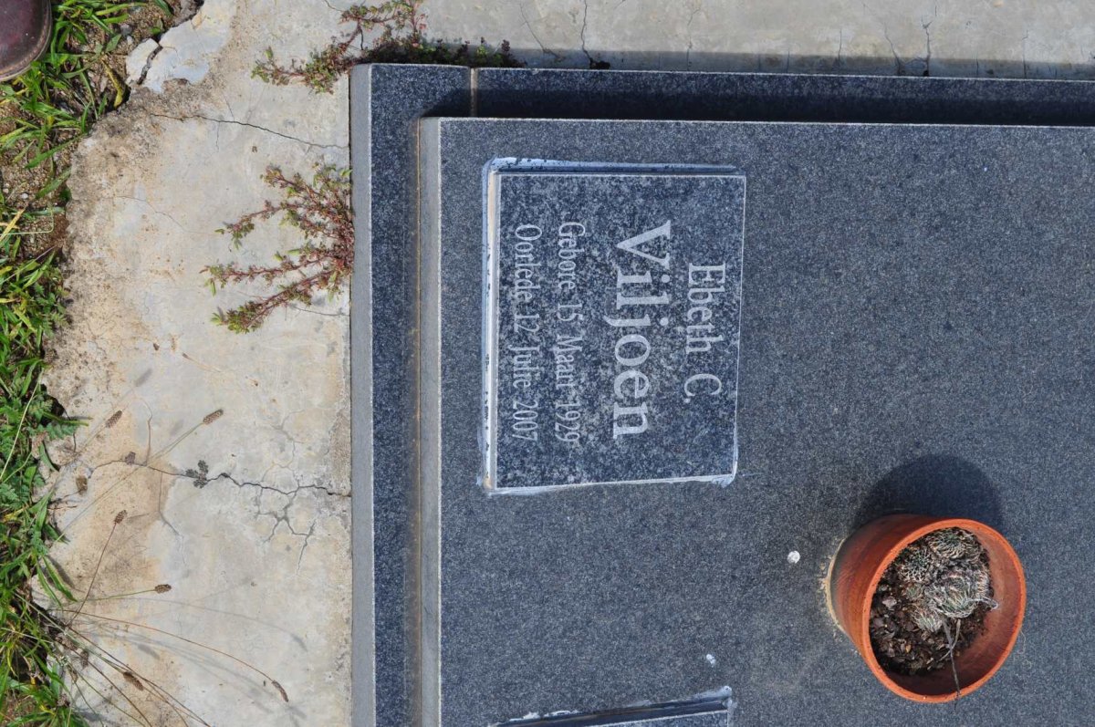 VILJOEN Ebeth C. 1929-2007