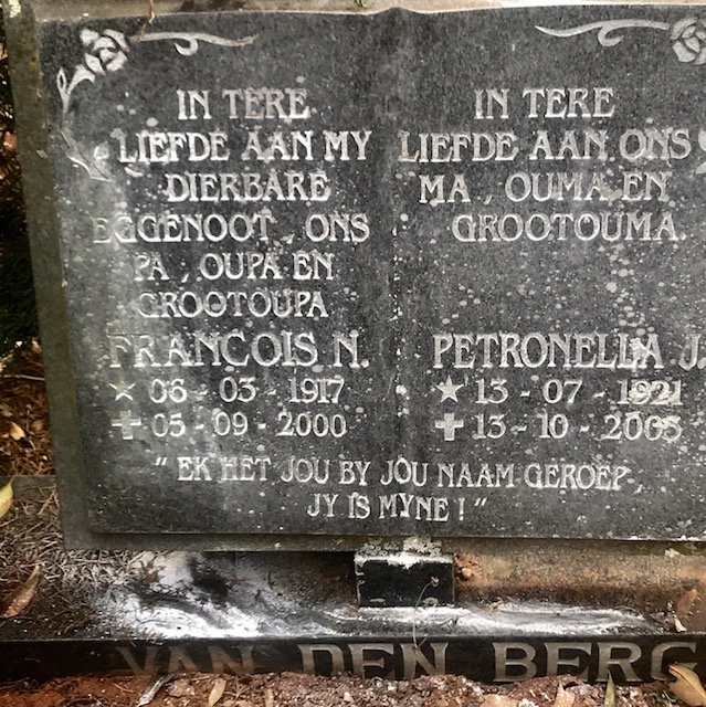 BERG Francois N., van den 1917-2000 &amp; Petronella J. 1921-2005