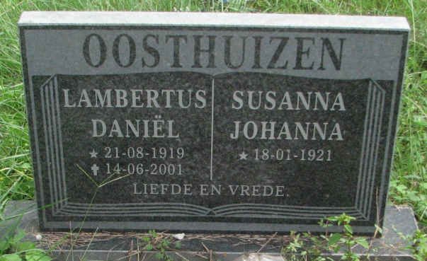 OOSTHUIZEN Lambertus Daniël 1919-2001 &amp; Susanna Johanna 1921-