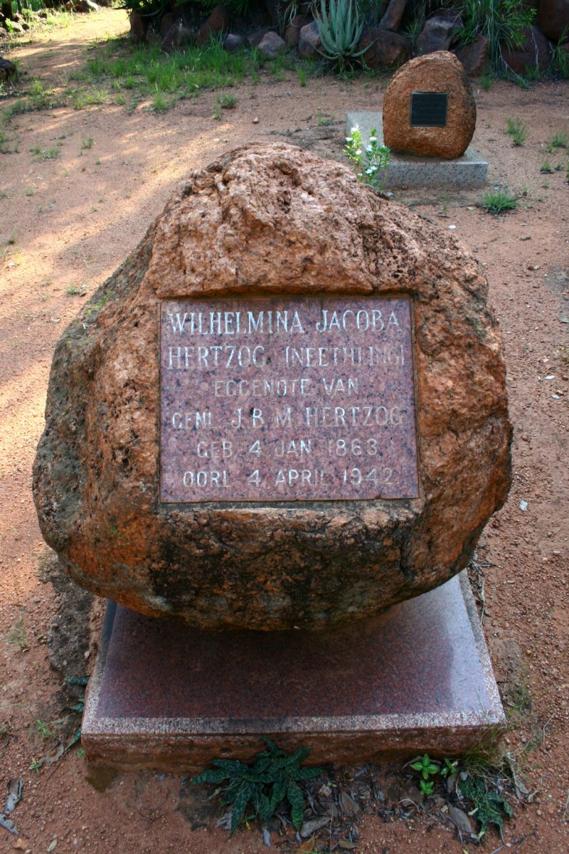 HERTZOG Wilhelmina Jacoba nee NEETHLING 1863-1942