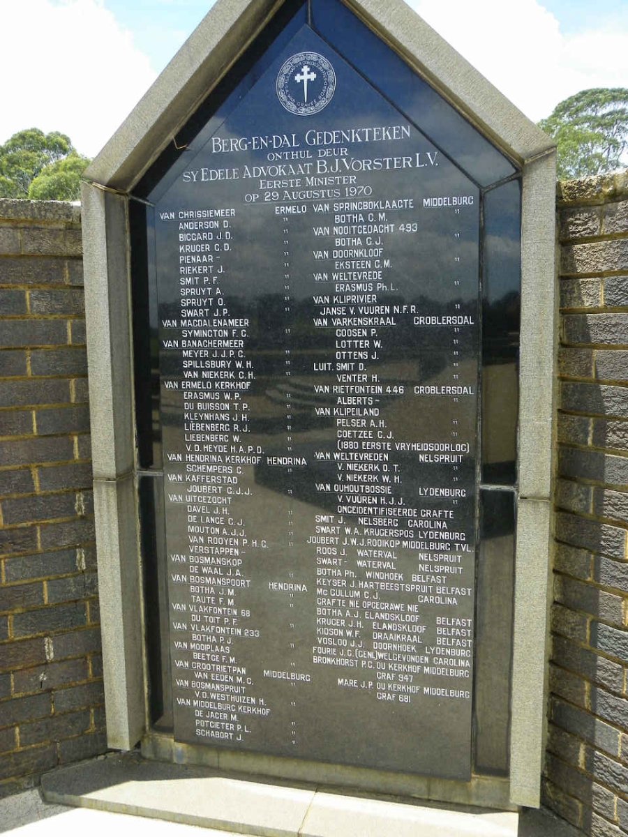 11. Gedenkplaat / Memorial plaque_1
